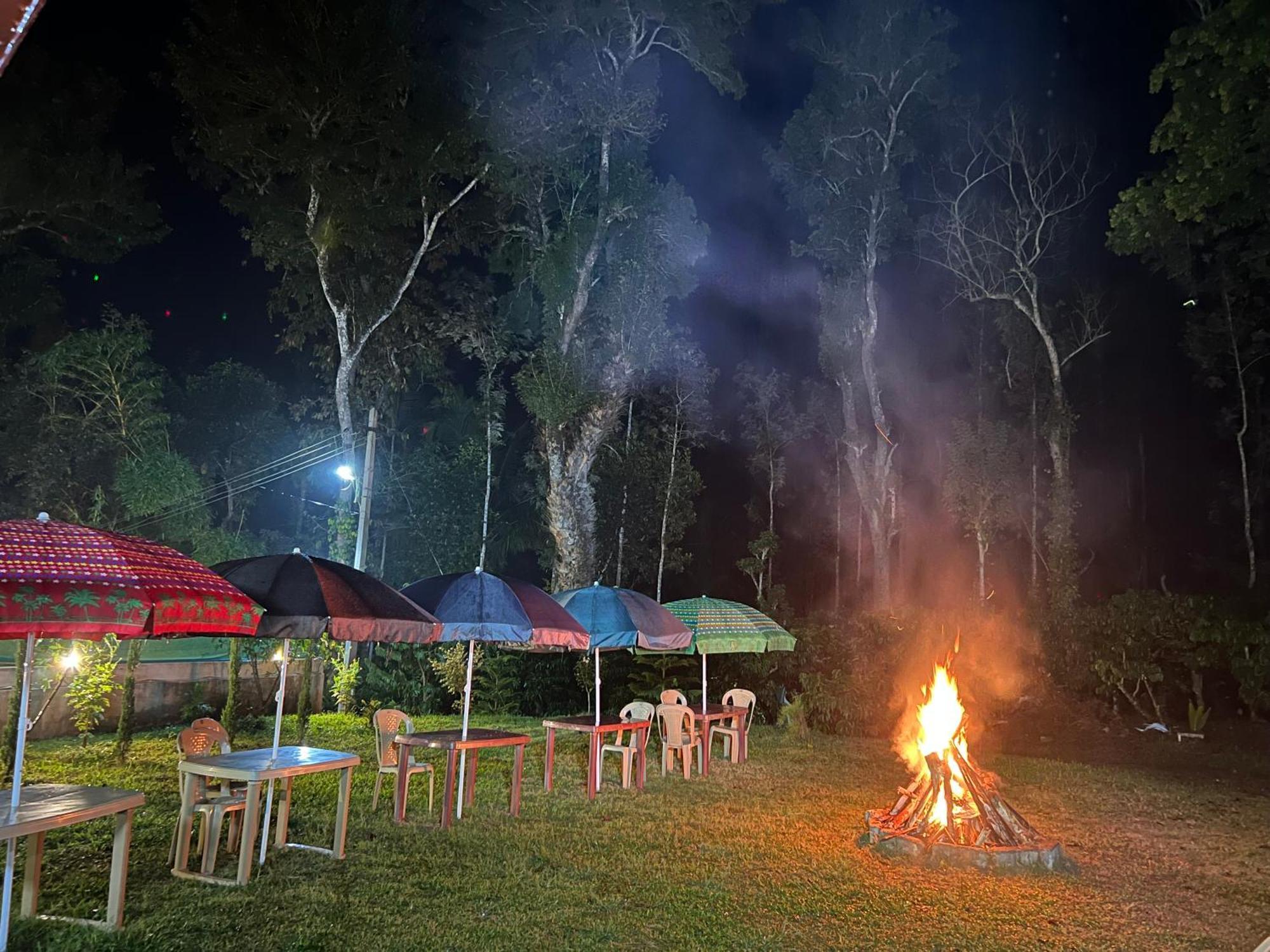 Sri Lakshmi Estates Apartment Siddapura  Bagian luar foto